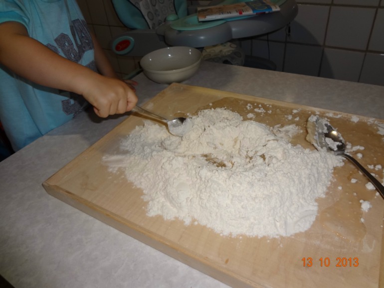 fbe91967af43b5eac329fba459d77929.jpg