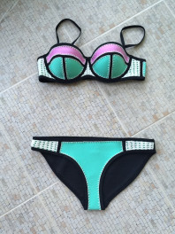 Оригинальные купальники Triangl