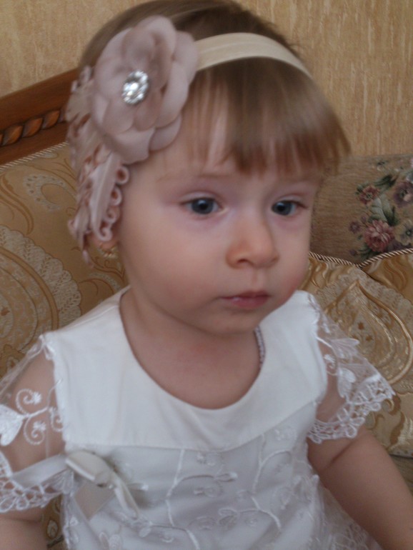 нам 1и 5месяцев и вот такие красивые))