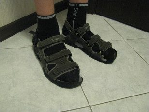 Спортивные сандали