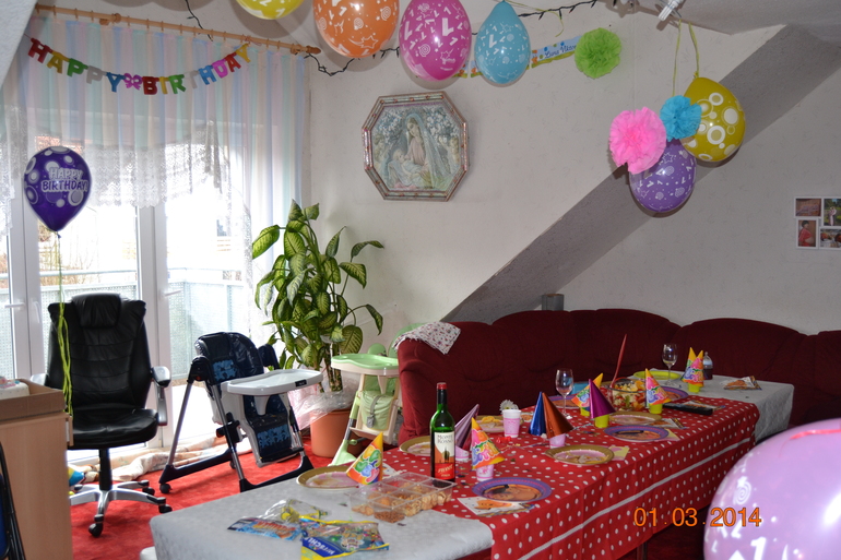 Та-дааааам! Наше годовасие!