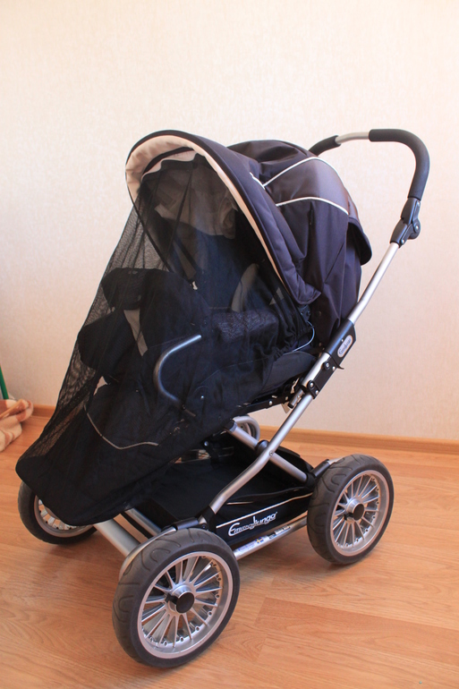 Продам Emmaljunga city cross plus korg 18000. Добавила реальные фото.