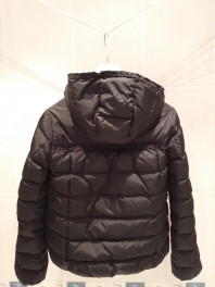 Moncler оригинал