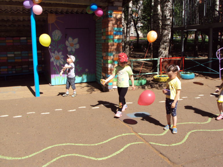Отмечаем день детей в садике.