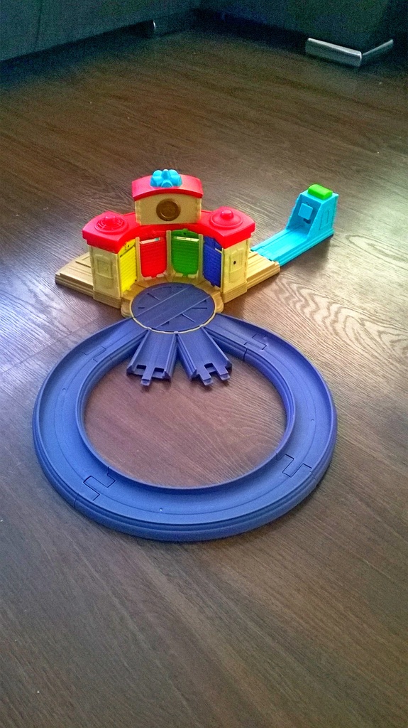 Chuggington (Чаггингтон).