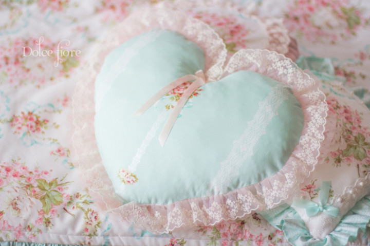 Декоративные подушечки для малышки — 31 ответов | форум Babyblog