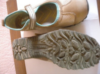 Skechers