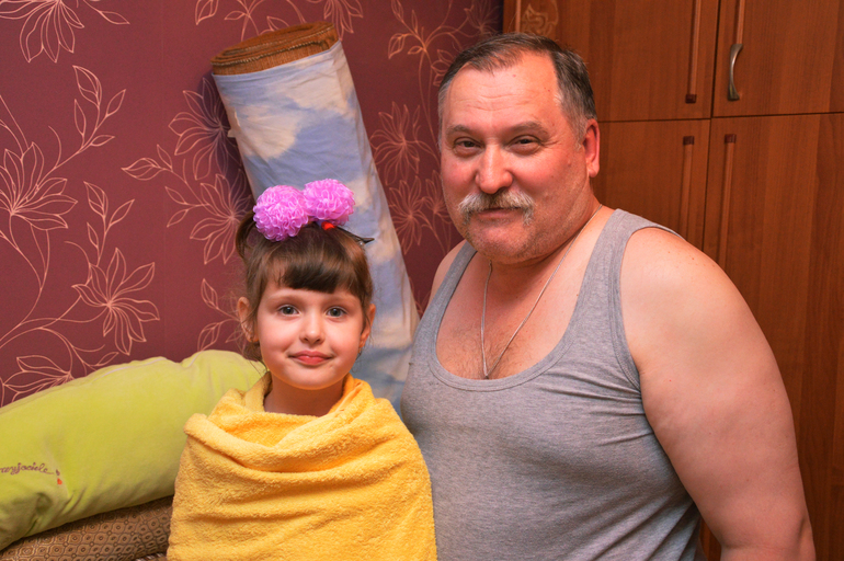 Хорошо у бабушки отдыхать.