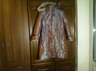 Пальто зимнее на синтепоне размер 140