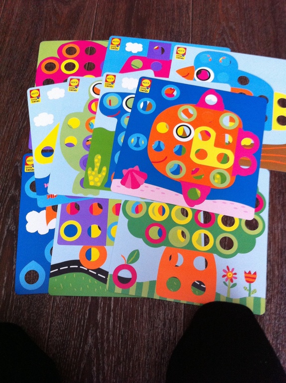 Button art