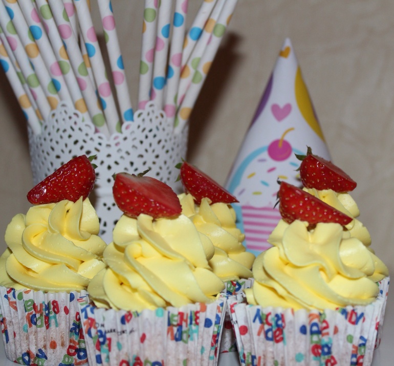 Birthday cupcakes