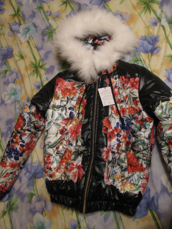 Хвастики и живые фото Moncler (Leggi)