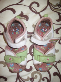 обувь на девочку