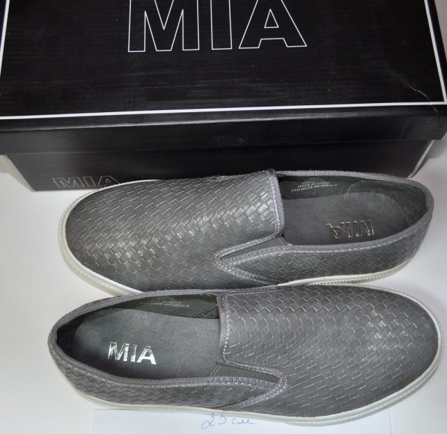 модные женские слипоны р-р 39 (8.5)