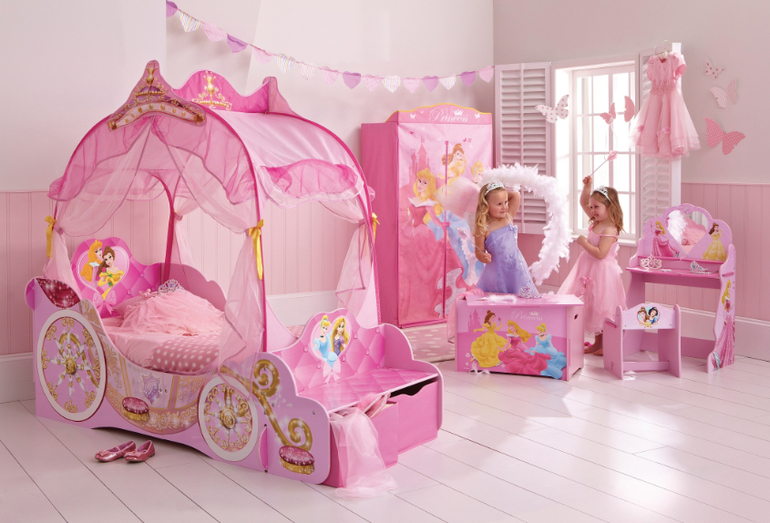 Шкаф с принцессами для девочки