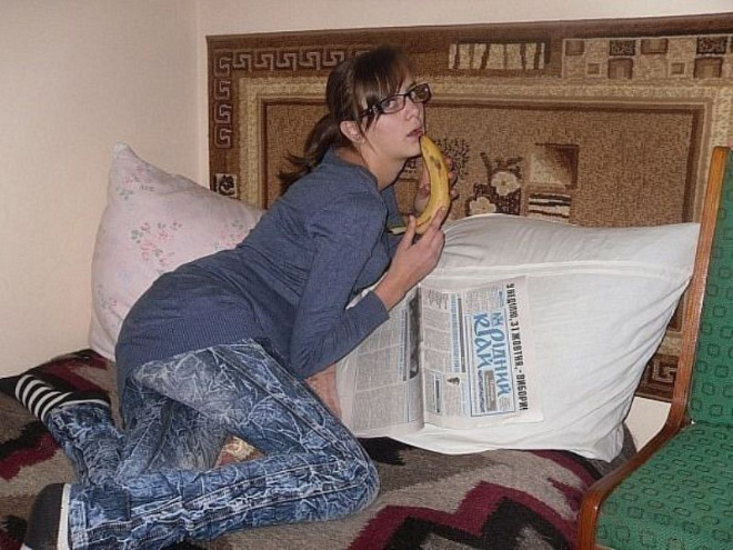 красавцы и красавицы...