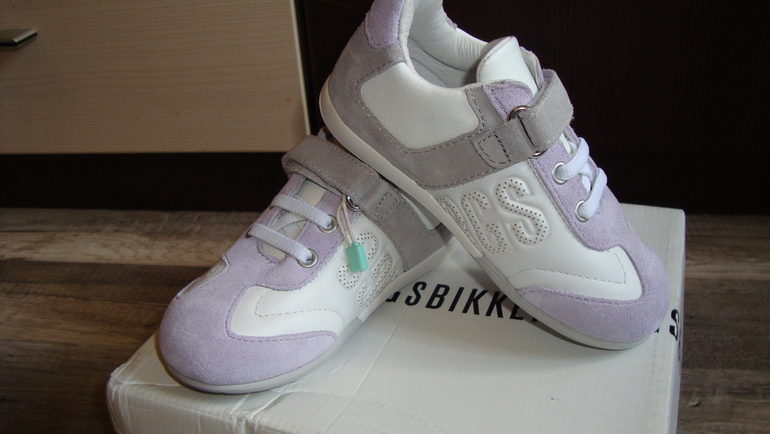Bikkembergs ,замша+кожа,застежка липучка, Размер 26,Цена-3200р.