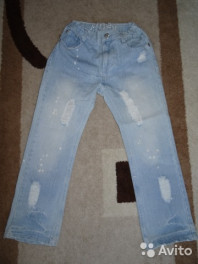 Джинсы фирменные д/м р.122-128  3 пары,новые+идеал