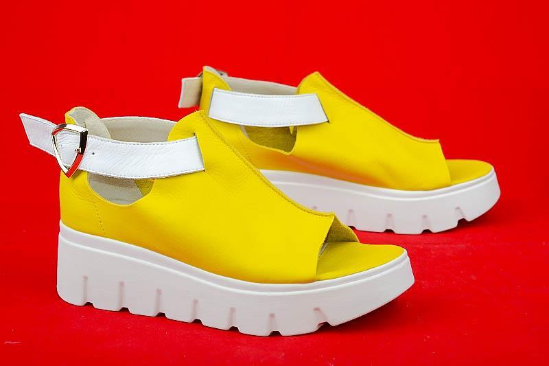 Женские босоножки TM AVE