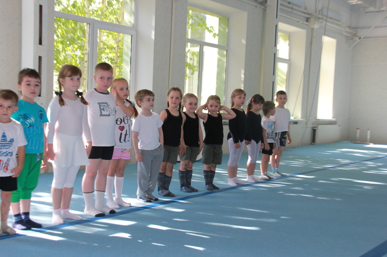 ПЕРВЫЕ ДИПЛОМЫ ТРОЙНЯШЕК