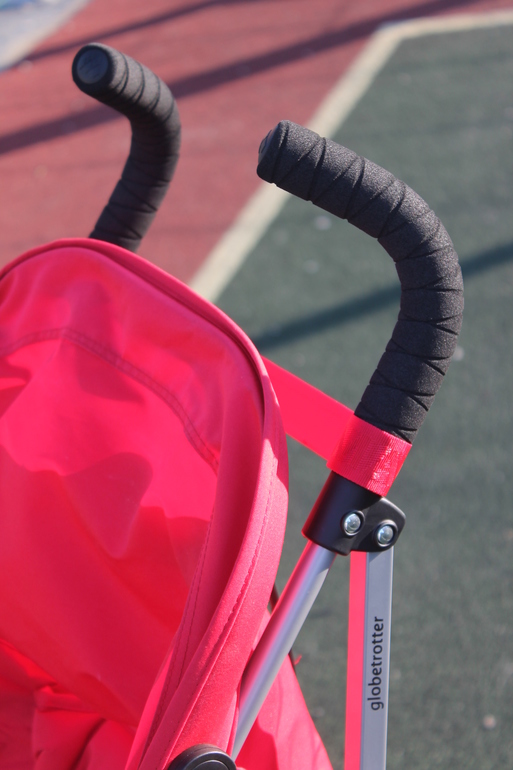 Maclaren Globettroter - легкая трость для подросших малышей!