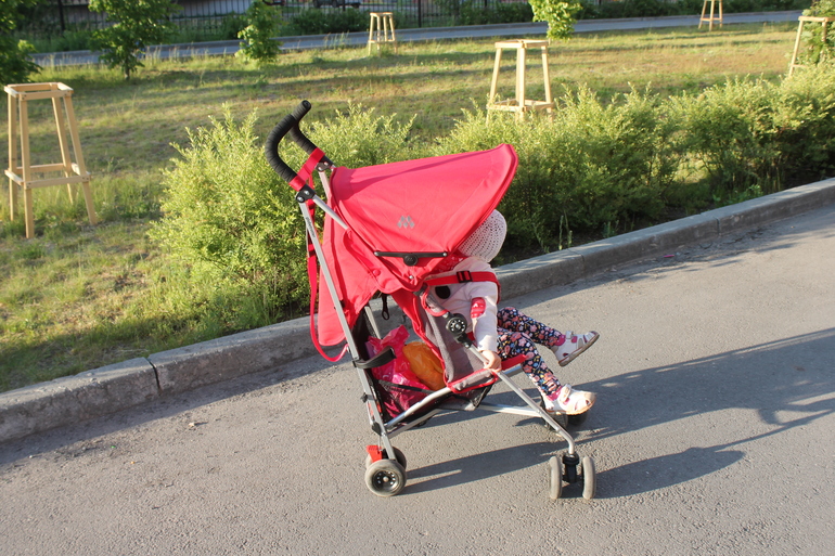 Maclaren Globettroter - легкая трость для подросших малышей!