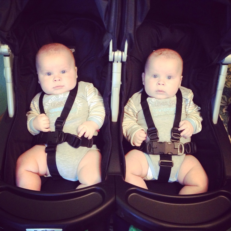 Нам 4,5 месяца! Караул ;))