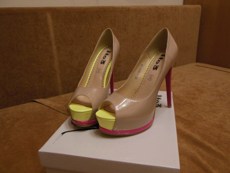 Шикарные туфли 38 р-р на 37