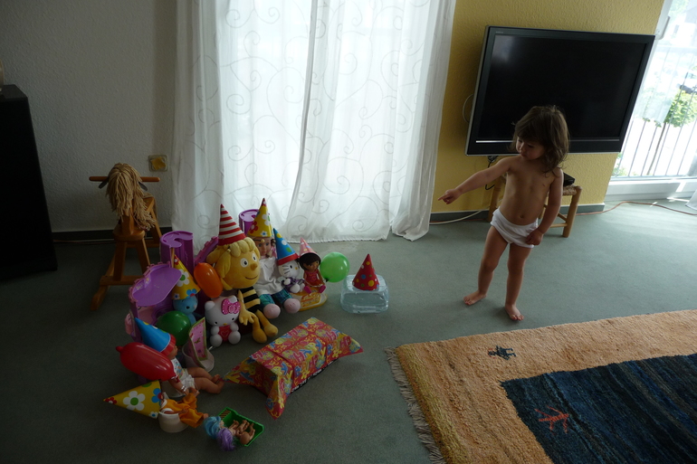 День рождения любимой куклы Матильды! (Эвочке 2 годика)