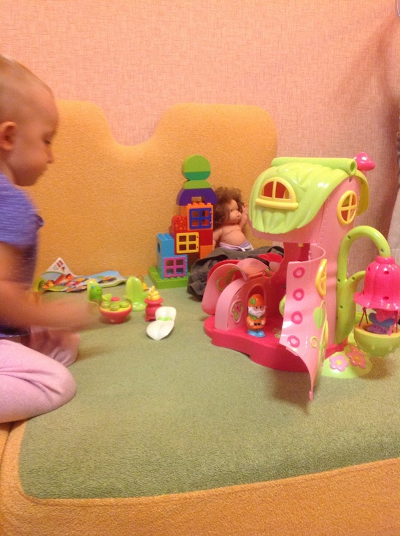 Наши игры: один денек с гномиком.