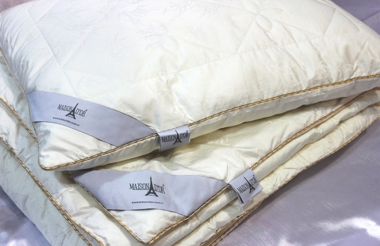 Умные ПОДУШКИ И ОДЕЯЛА *M*a*i*s*o*n D*o*r *ЛЮКС наполнитель 3D от 1000 руб