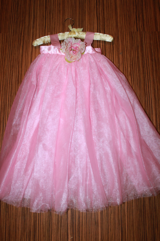 Платье 1500 размер от 4-5 лет до 8