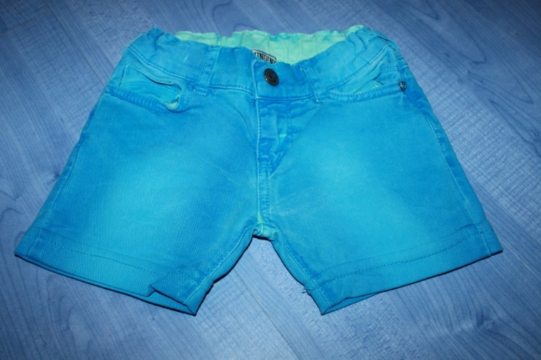 Для модных девчонок в наличии, размер можно заказать другие ))