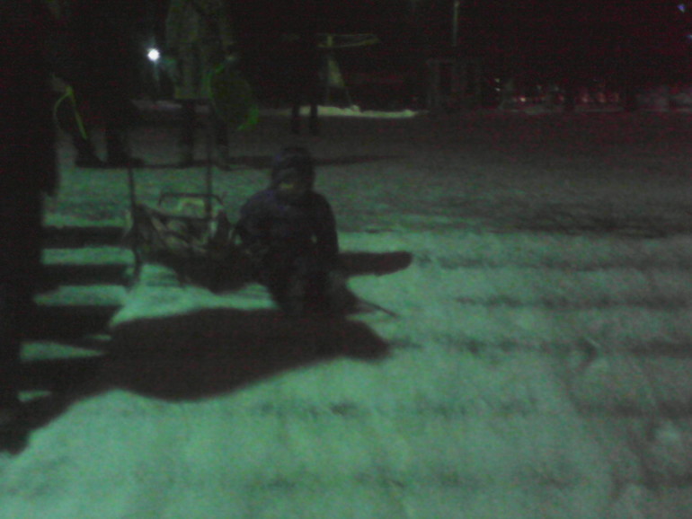 два дня подряд шел снежок...