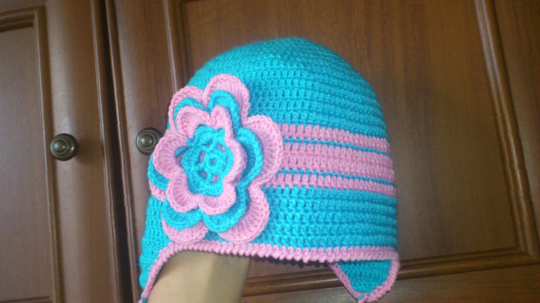 Яркая шапочка на весну.