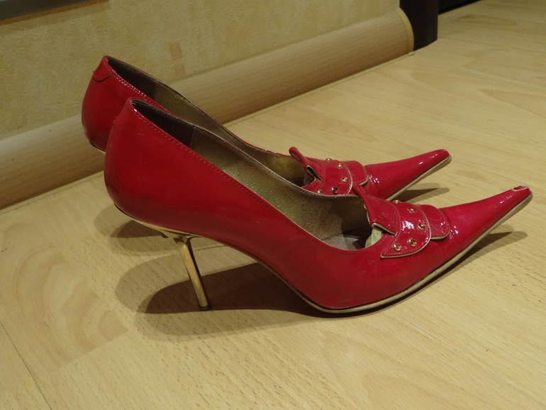 Генеральная уборка!!! Сабо, туфли, ботильоны, сапоги, кроссовки...У меня 37,5, ношу 38р-р