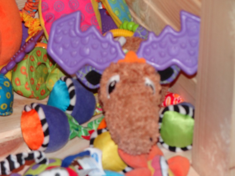 Много б/у игрушек