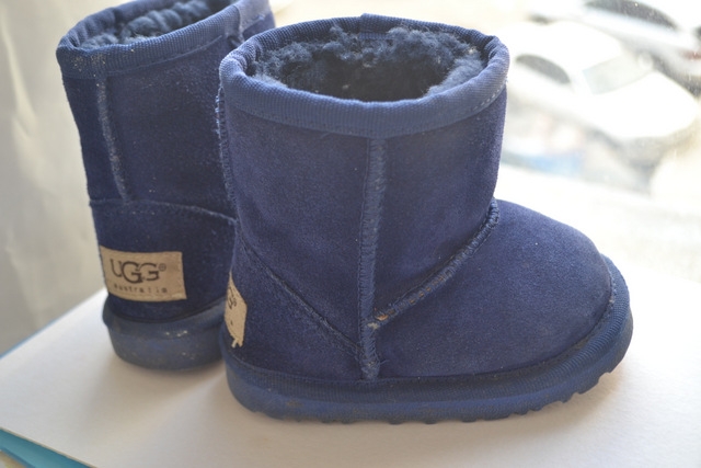 Обувь(сандалики, кроссовки, полуботинки, сапожки) от 18 - 23р-р. Дешево!!!