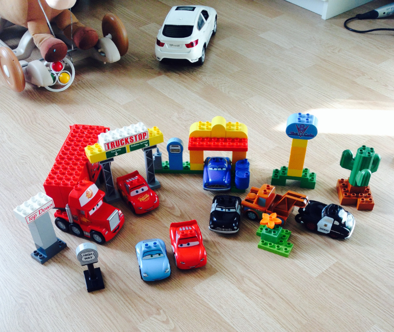 Лего дупло очень хочется собрать всю коллекцию _)