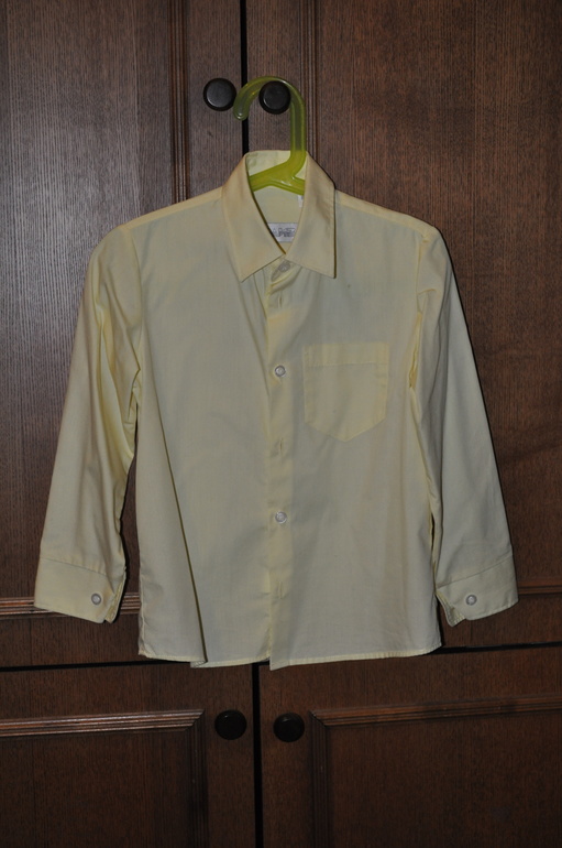 Рубашки на мальчика и брюки 110-116 размер. За всё - 2000 руб. Торг