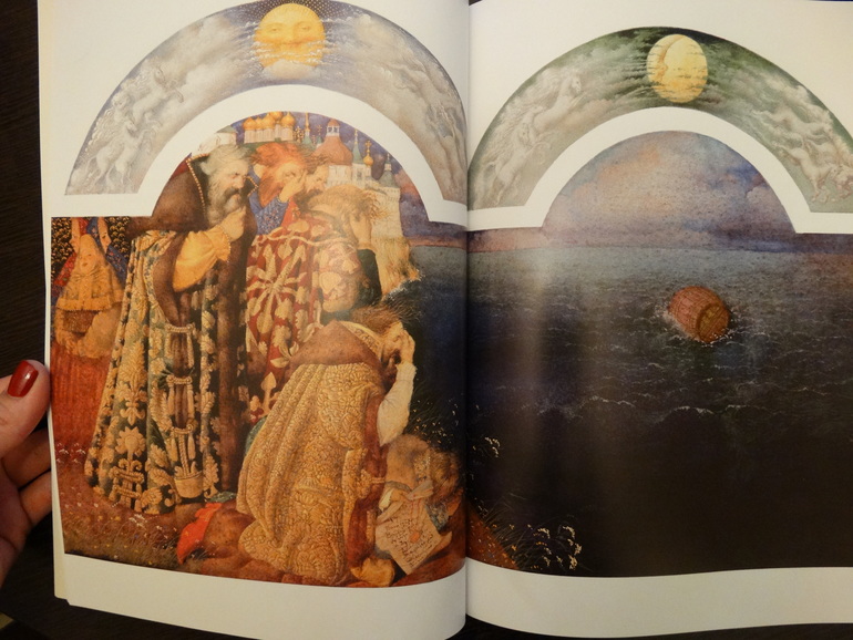 Чудесные книги по 39 рублей. Очееень много фото разворотов.