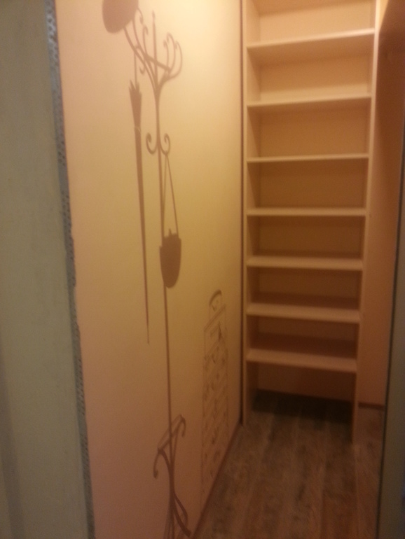 и в хруще возможна гардеробная ))))