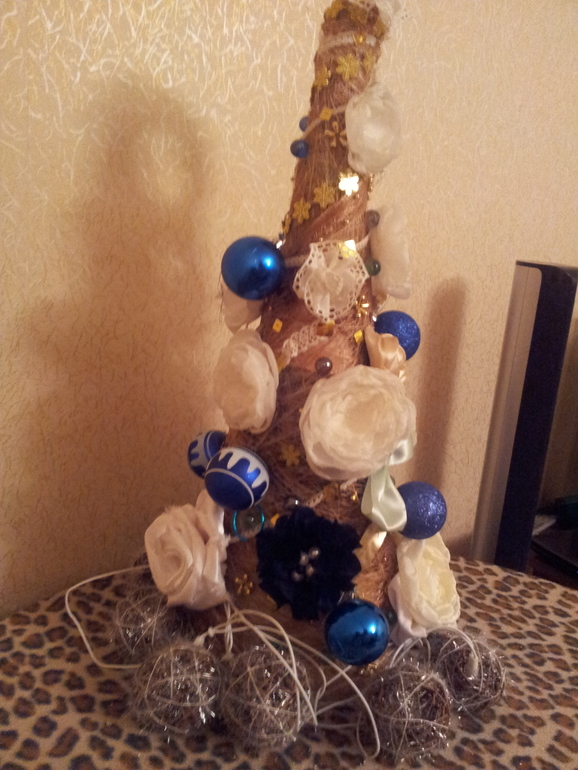 Наша елочка!