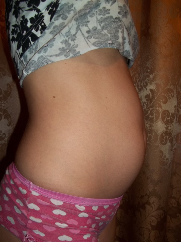 вот мой пуз, ровно 13 недель