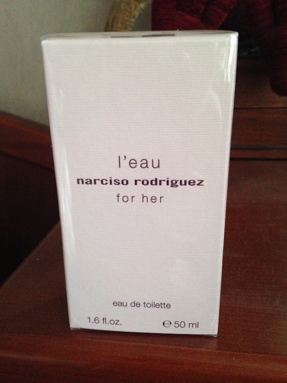 Продам новые все по 50мл, narciso rodrigues for her, My insolence, 2 rumeur rose