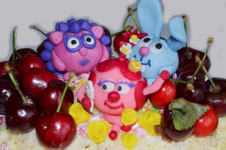 Смешарики в черешне.