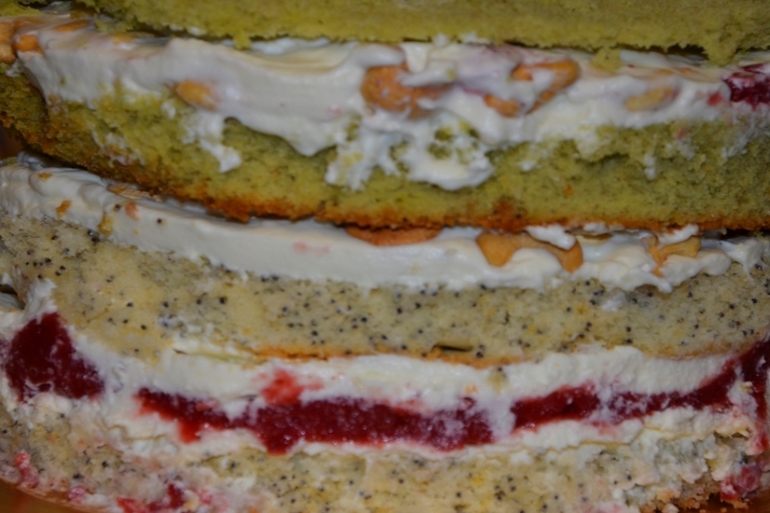 Смешарики в черешне.