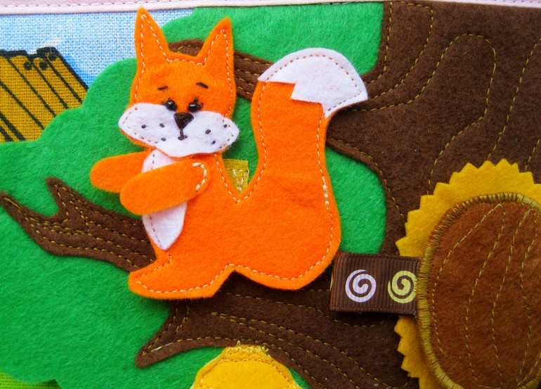 Развивающая книжечка.