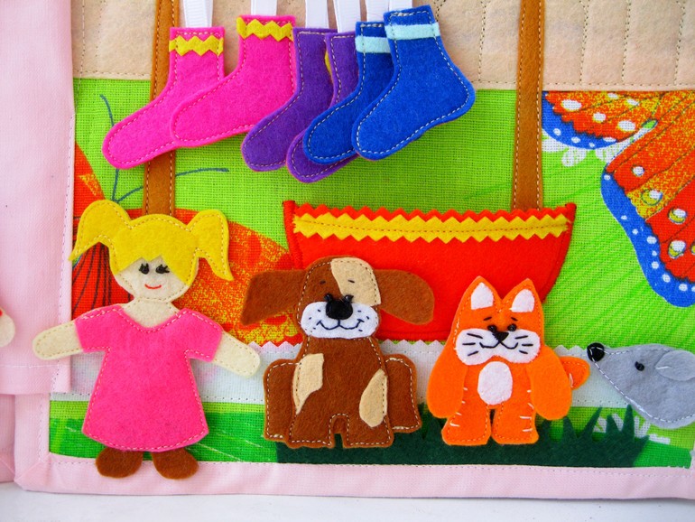 Развивающая книжечка.