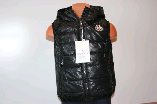 Модные жилетки д/м и д/д от 1 до 9 лет Moncler, Armani,Kenzo от 750 руб.в наличии м.Новокосино
